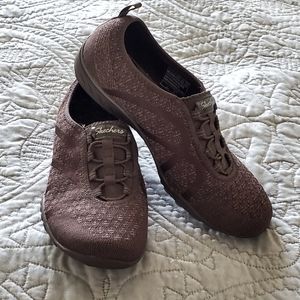 Skechers Women's Brown  Sneakers 7 Slip on